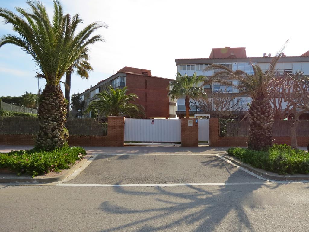 Gava Beach 1St Line Gavà Exterior foto